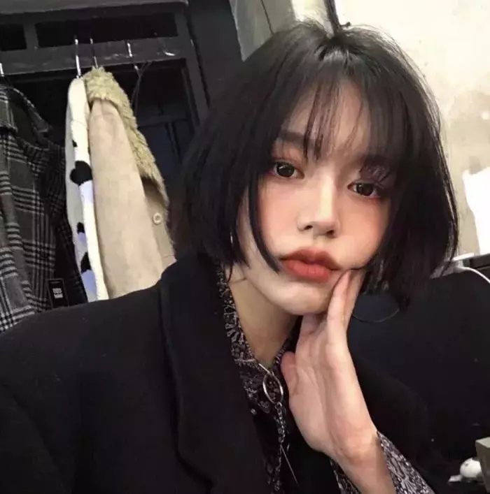 弗洛尔和她的两个丈夫